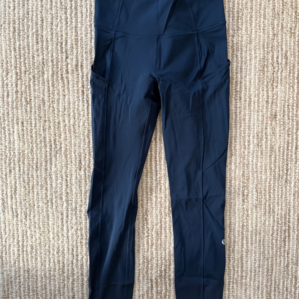 Lululemon Navy Fast and Free Leggings 25”